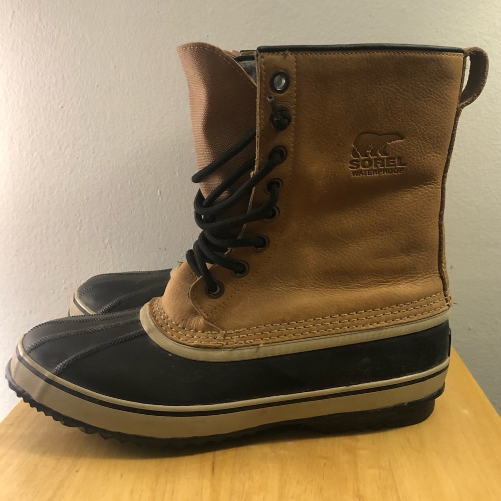 Sorel winter boots size 11, perfect condition!